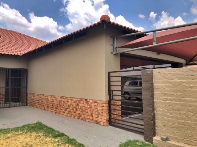 4 Bedroom Property for Sale in Waterkloof A H North West